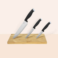 Set di coltelli e tagliere in legno di bambù